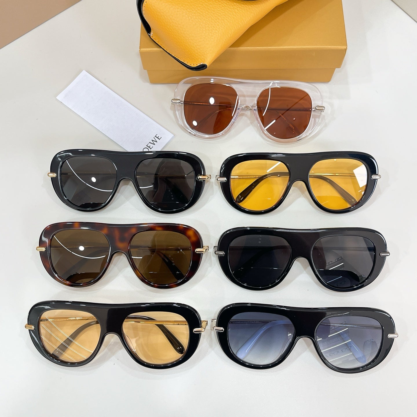 LOEWE Sunglasses-LW40186U