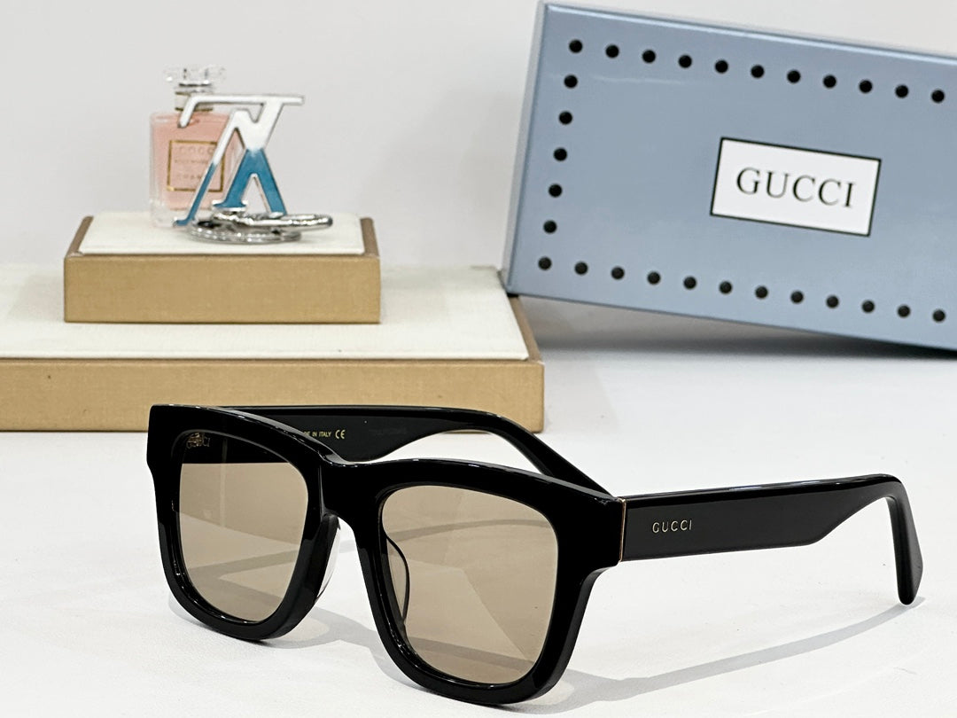 GUCCI Sunglasses-GG1135S